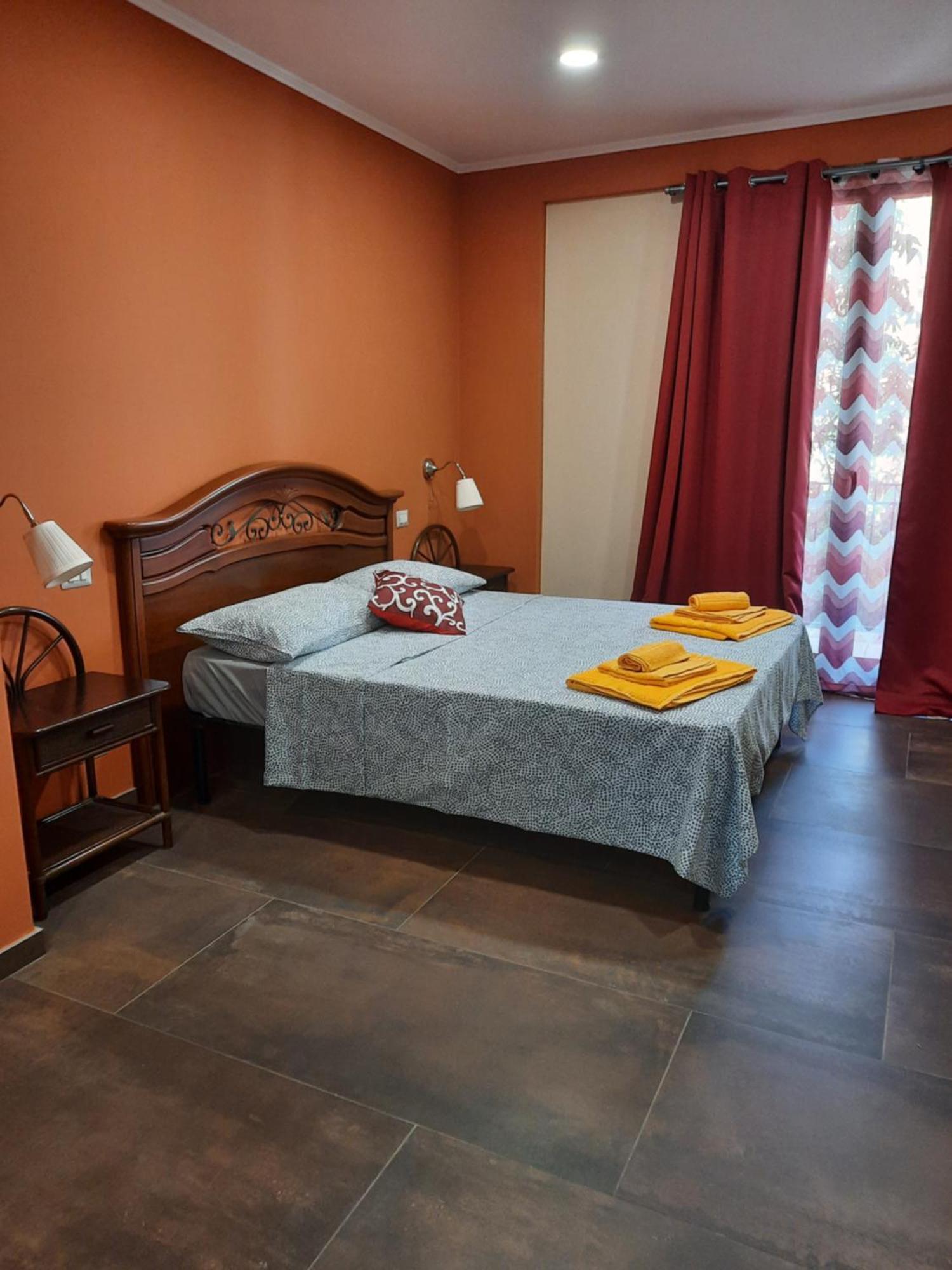 Taorbay Panzió Giardini-Naxos Szoba fotó
